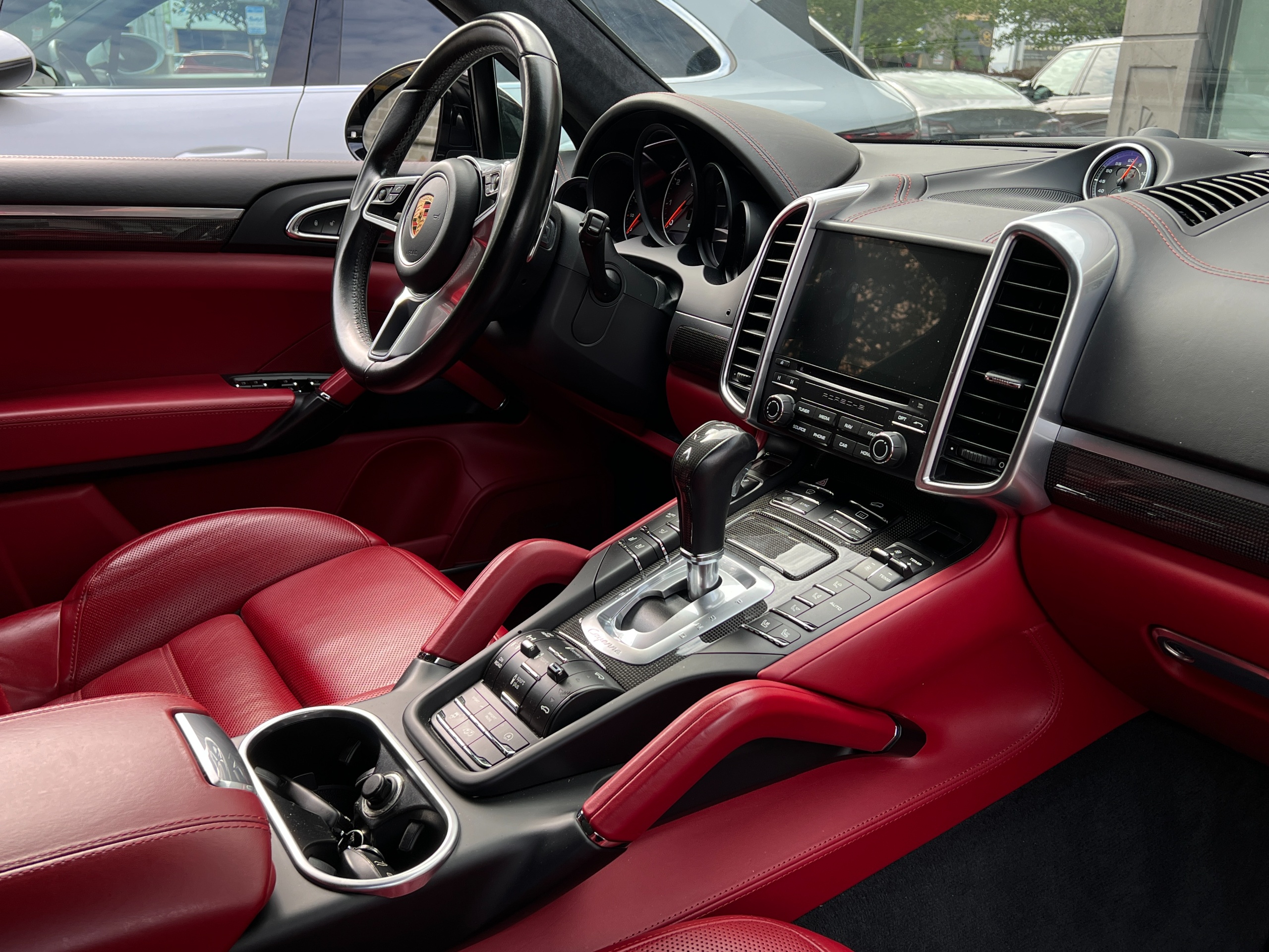 2017 Porsche Cayenne GTS - Image 9